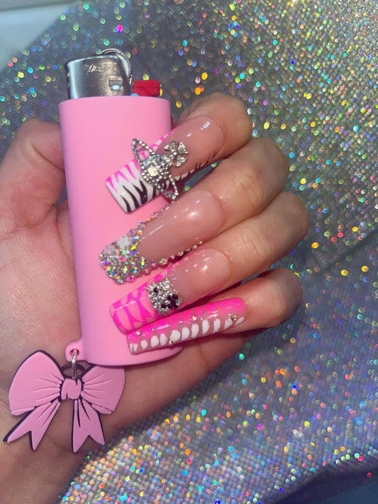 Bow lighter case